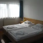 Hotel de apartamente Leier Business 3*