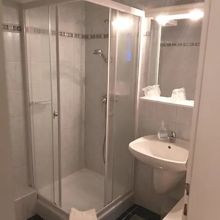 Leier Business Aparthotel Gönyů