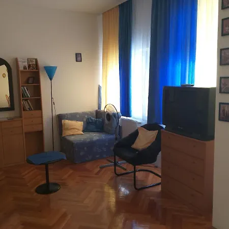 Apartmanhotel Leier Business 3*