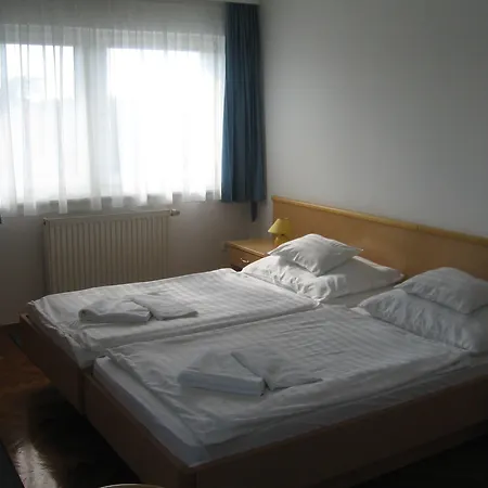 Aparthotel Leier Business 3*