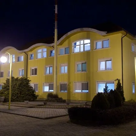 Leier Business Gönyů