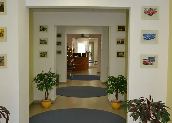 Leier Business 3* Gönyů