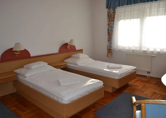 Leier Business Aparthotel 3*