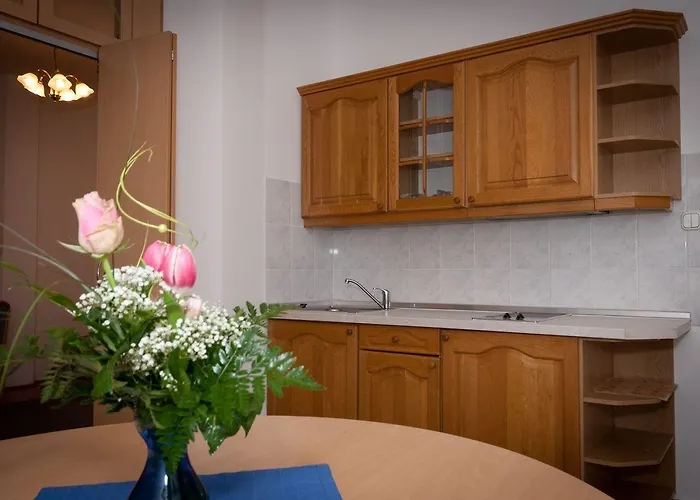 Leier Business Apartmanhotel