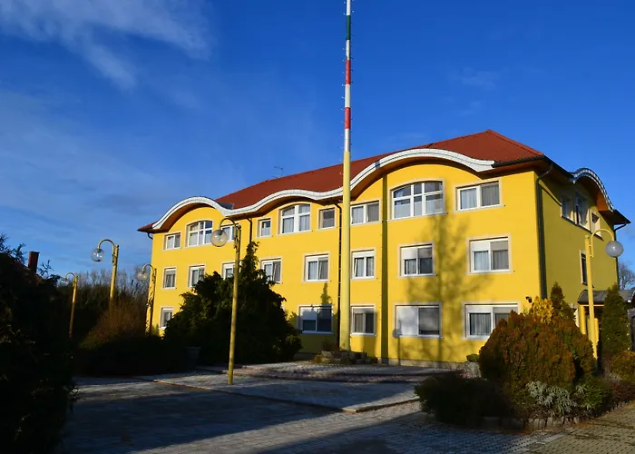 Leier Business Apartmanhotel