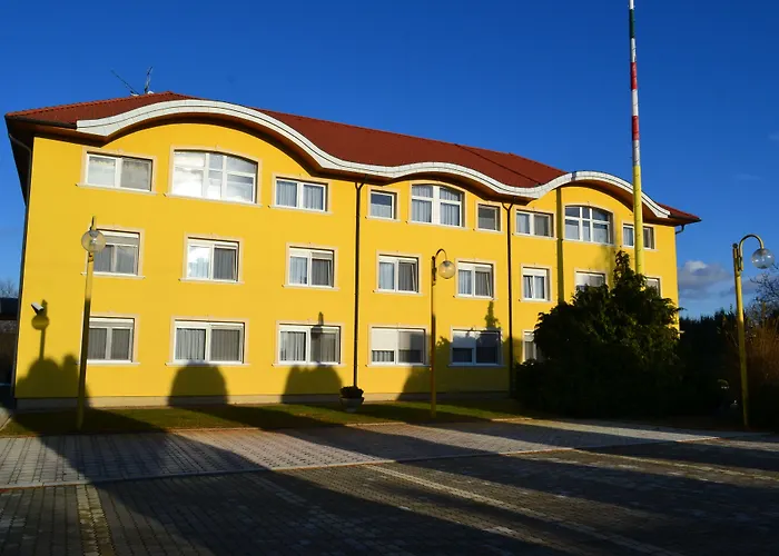 Apartmanhotel Leier Business