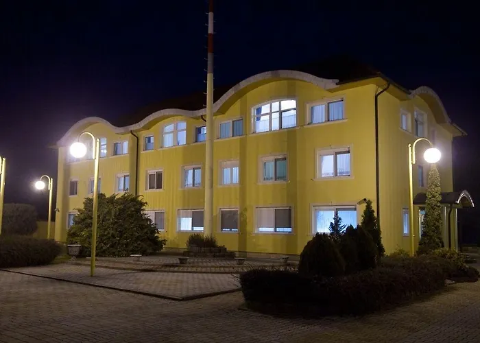 Leier Business Gönyů